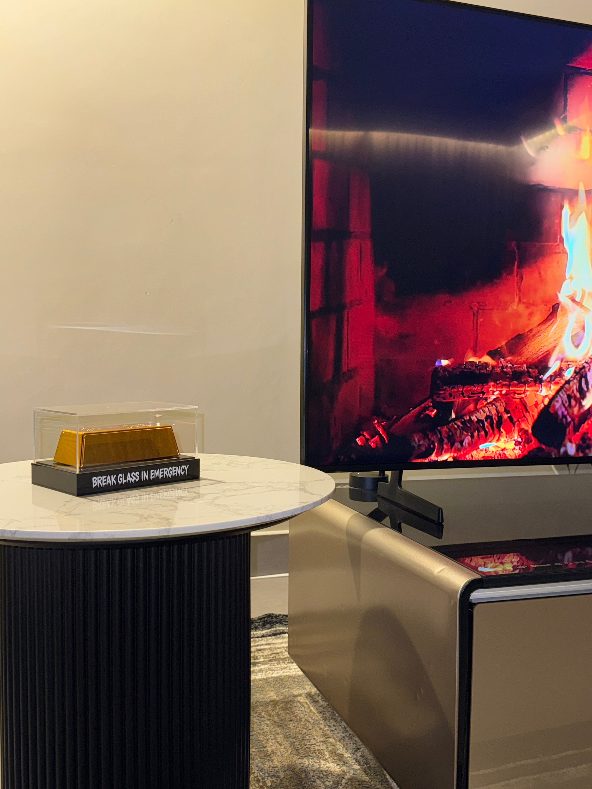 Break glass, Not hope